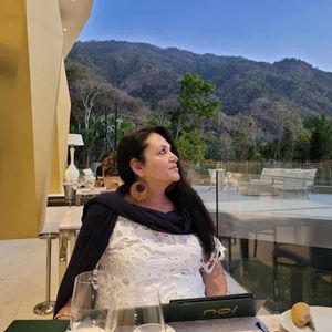 Meet your Posher, Oneida